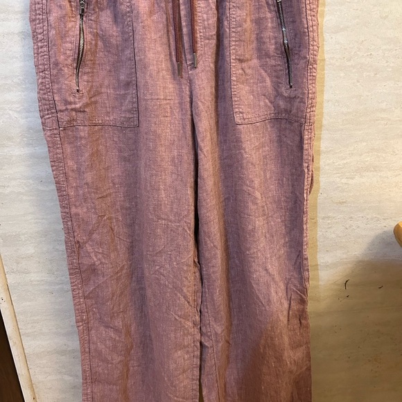 Athleta Cabo Linen Mid-Rise
Wide Leg Pant - Picture 1 of 8
